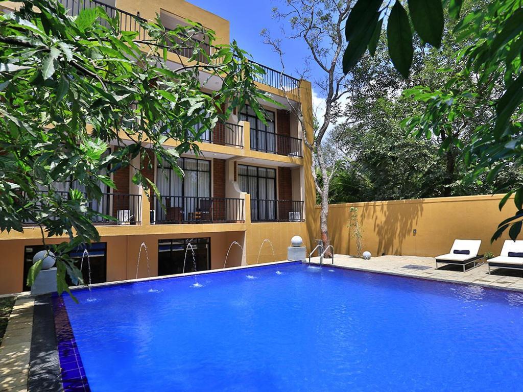 Lily'S Resort Habarana Bagian luar foto