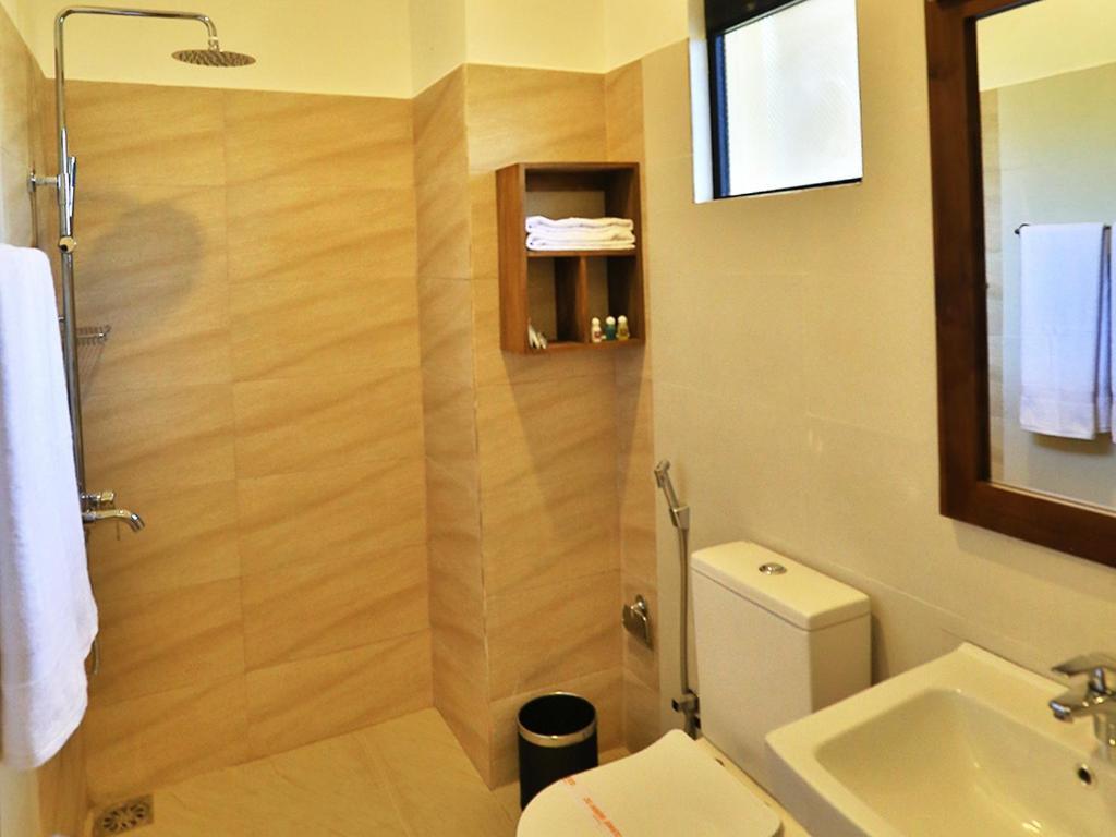 Lily'S Resort Habarana Bagian luar foto